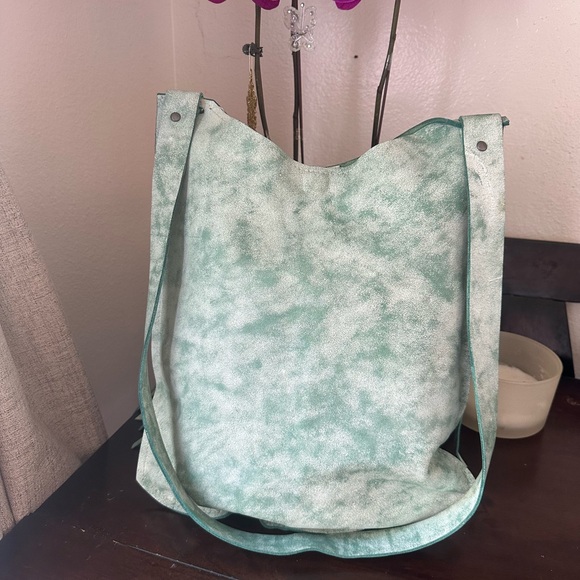 Elegant Green Fringe Shoulder Bag and crossbody bag leather bag - Picture 10 of 16